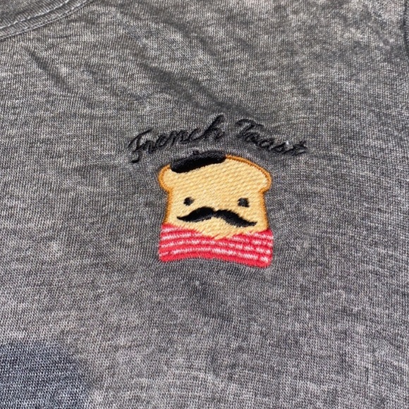 Graphic tee - Picture 2 of 4